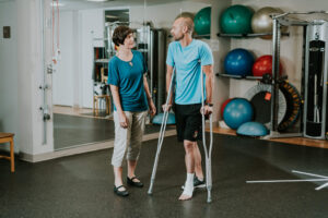 common ski injuries how to avoid